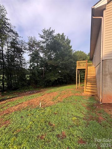 3253 Capital Court, Lenoir, NC 28645