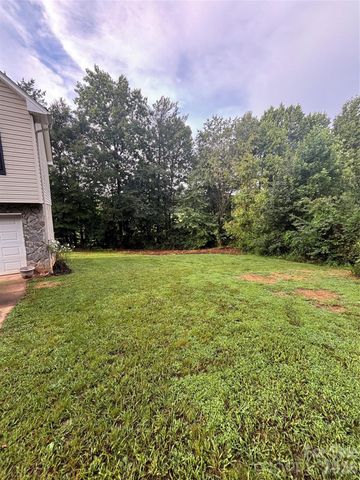 3253 Capital Court, Lenoir, NC 28645
