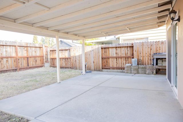 4253 Strathmore, North Highlands, CA 95660