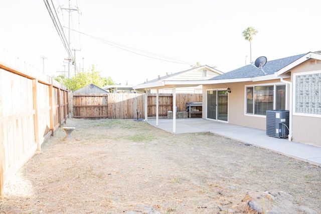 4253 Strathmore, North Highlands, CA 95660