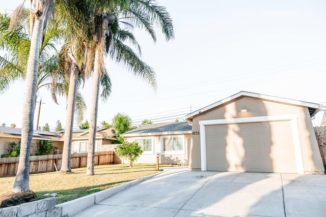 4253 Strathmore, North Highlands, CA 95660