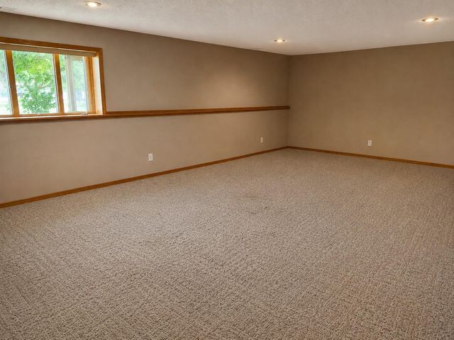 1473 General Sieben Drive, Hastings, MN 55033