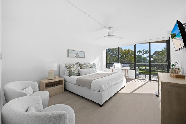 799 Jeffery Street 303, Boca Raton, FL 33487