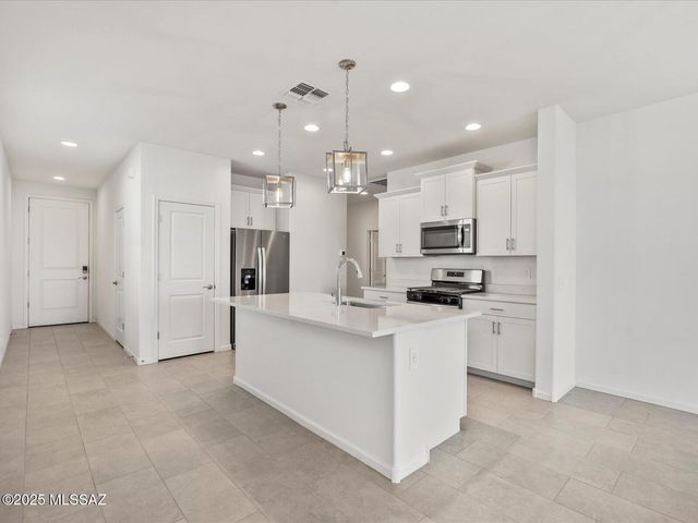 12749 N Fire Brand Street, Marana, AZ 85658