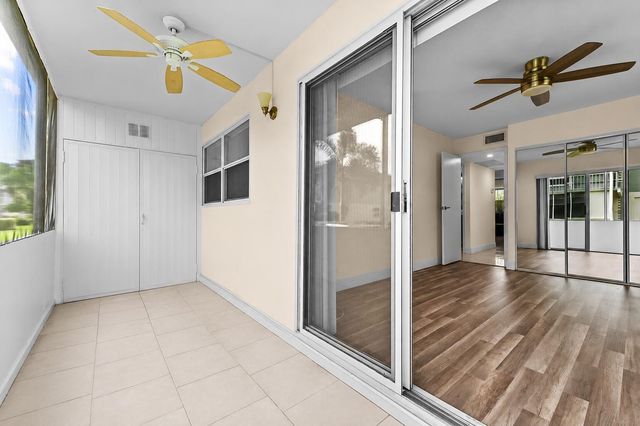 205 Flanders E, Delray Beach, FL 33484