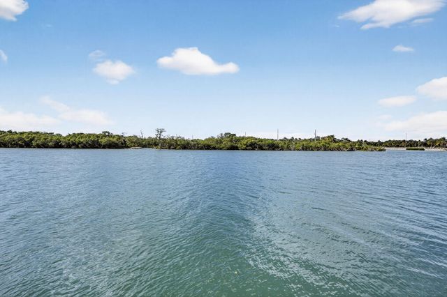 1000 N Us Highway 1 715, Jupiter, FL 33477