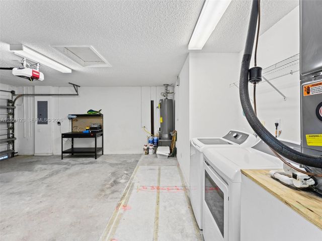 1861 NW 142nd Ter, Pembroke Pines, FL 33028