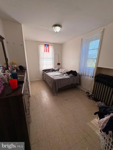 3041 D ST, Philadelphia, PA 19134