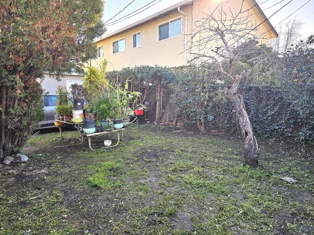 551 Northlake Drive, San Jose, CA 95117