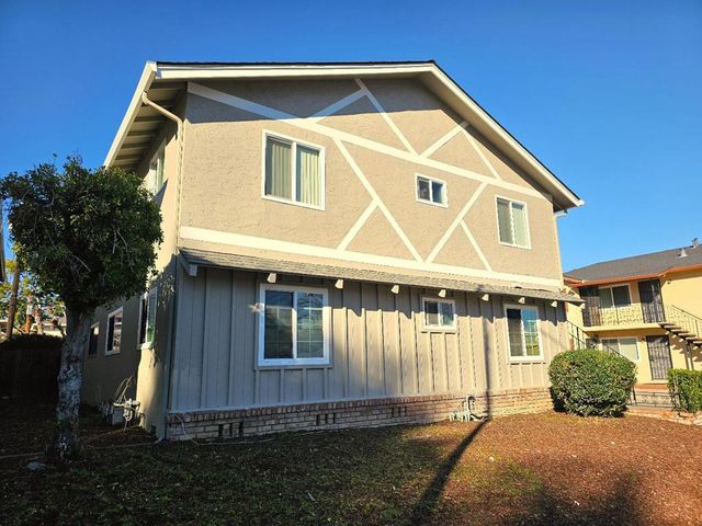 551 Northlake Drive, San Jose, CA 95117