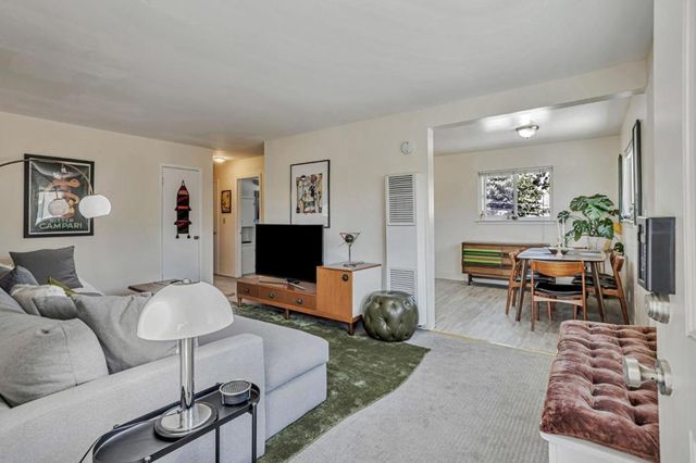 551 Northlake Drive, San Jose, CA 95117