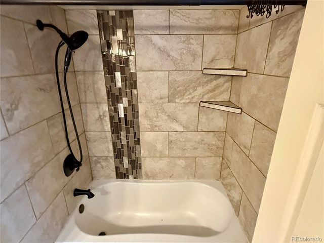5250 S Huron Way 10-208, Littleton, CO 80120