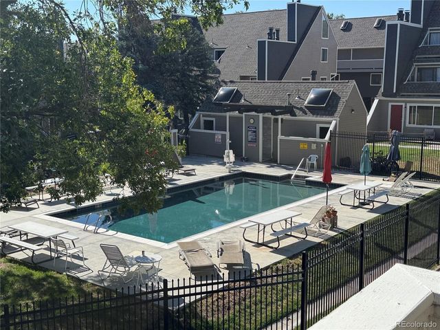 5250 S Huron Way 10-208, Littleton, CO 80120