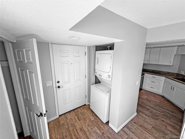 5250 S Huron Way 10-208, Littleton, CO 80120