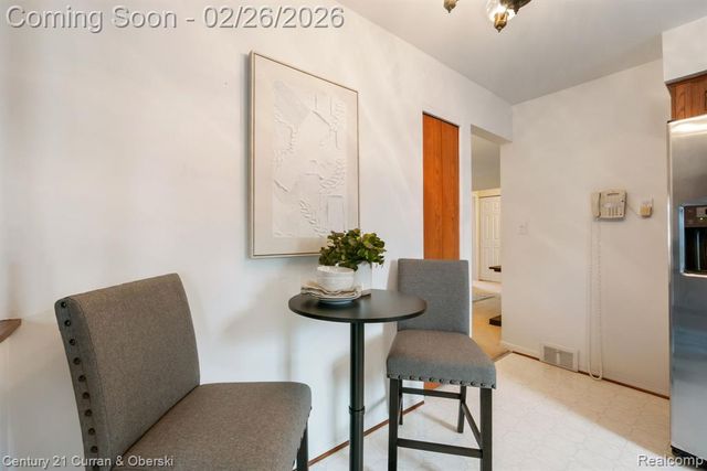 38630 Elsie Street, Livonia, MI 48154