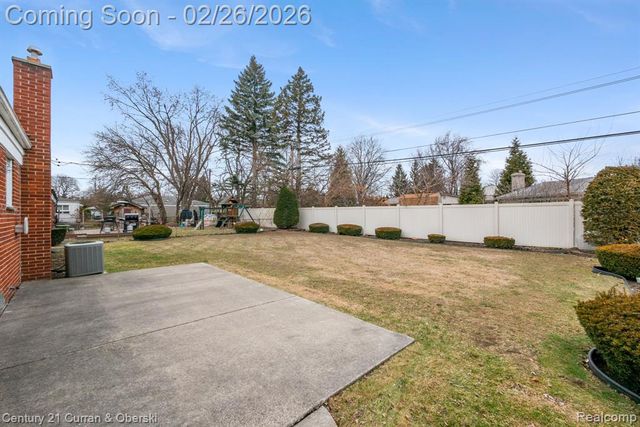 38630 Elsie Street, Livonia, MI 48154