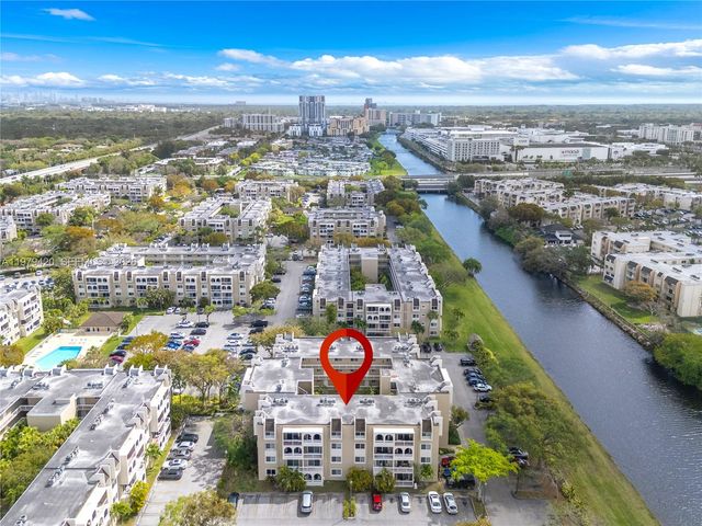 7840 Camino Real P-107, Miami, FL 33143