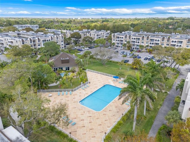 7840 Camino Real P-107, Miami, FL 33143