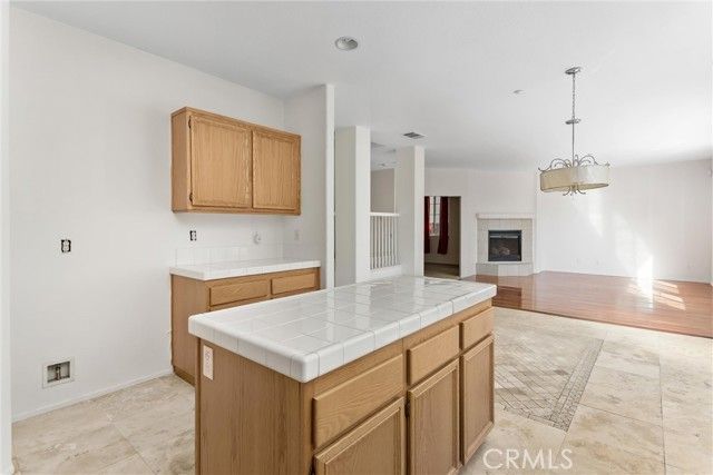 1084 Tangerine Dr., Redlands, CA 92374