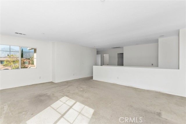 1084 Tangerine Dr., Redlands, CA 92374