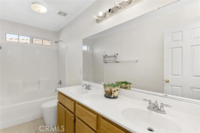 1084 Tangerine Dr., Redlands, CA 92374