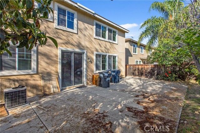 1084 Tangerine Dr., Redlands, CA 92374