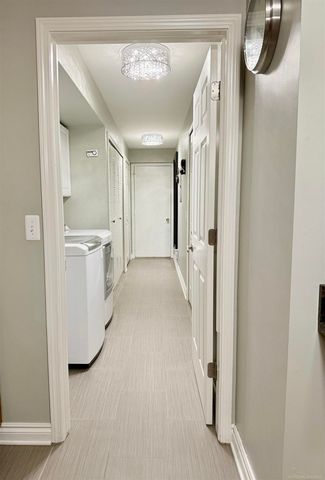 52163 Heatherstone Avenue, Macomb Twp, MI 48042