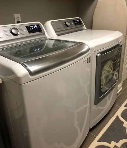 52163 Heatherstone Avenue, Macomb Twp, MI 48042