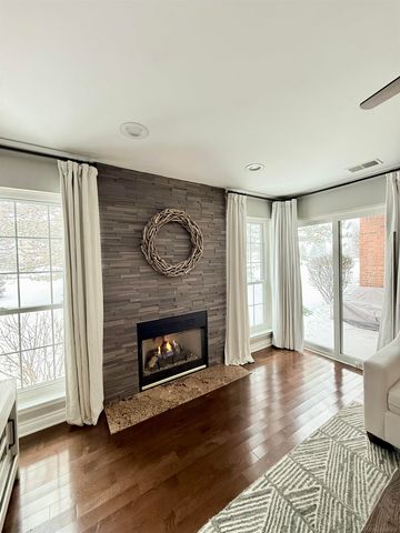 52163 Heatherstone Avenue, Macomb Twp, MI 48042