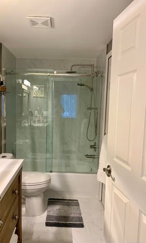 52163 Heatherstone Avenue, Macomb Twp, MI 48042