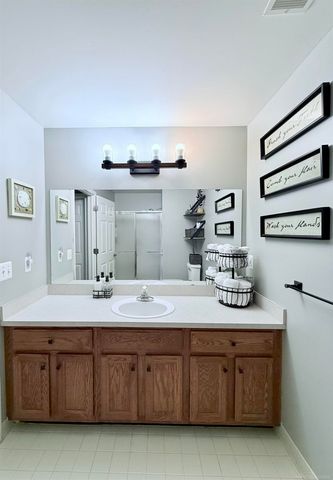 52163 Heatherstone Avenue, Macomb Twp, MI 48042