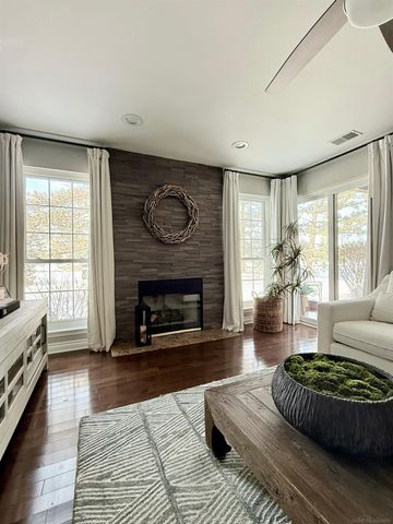 52163 Heatherstone Avenue, Macomb Twp, MI 48042