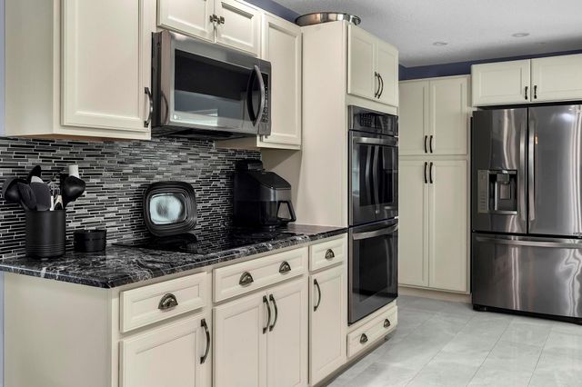 1013 SW 16th Street, Boynton Beach, FL 33426