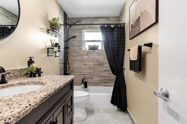 1013 SW 16th Street, Boynton Beach, FL 33426