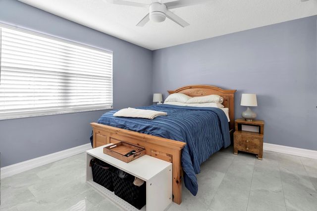 1013 SW 16th Street, Boynton Beach, FL 33426