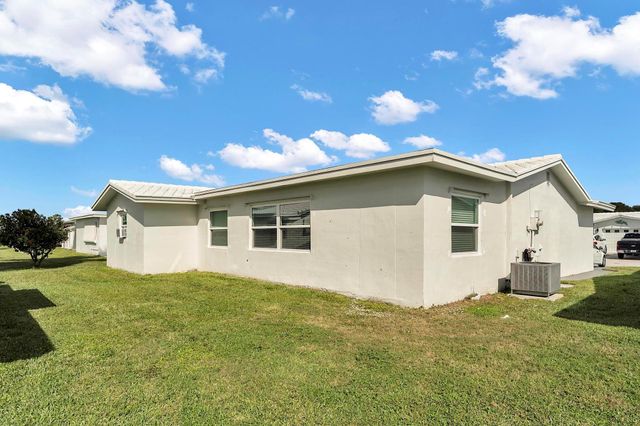 1013 SW 16th Street, Boynton Beach, FL 33426