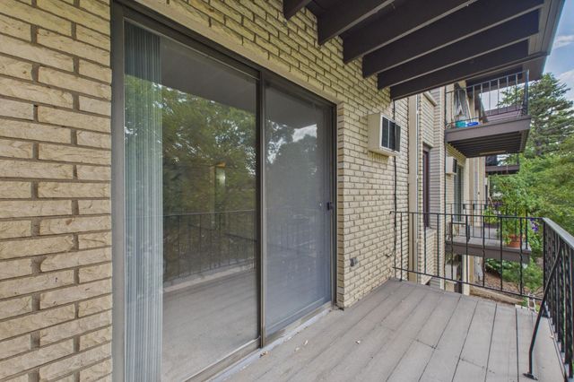 2809 E Minnehaha Parkway 205, Minneapolis, MN 55417