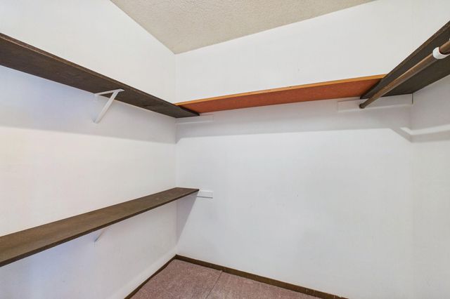 2809 E Minnehaha Parkway 205, Minneapolis, MN 55417