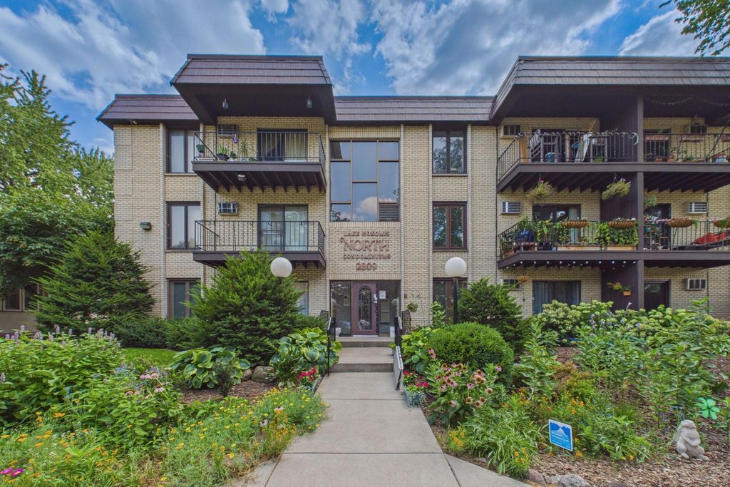 2809 E Minnehaha Parkway 205, Minneapolis, MN 55417
