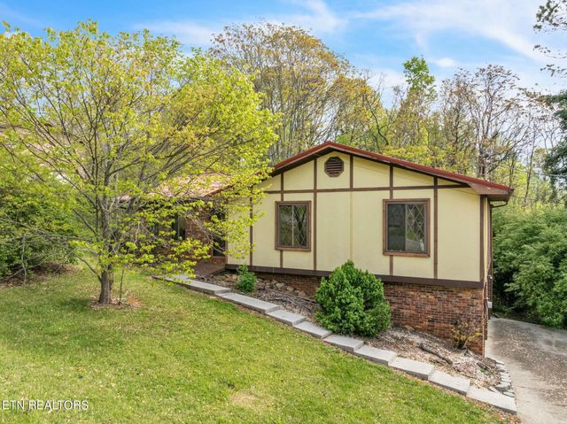 2137 Highview Drive, Morristown, TN 37813