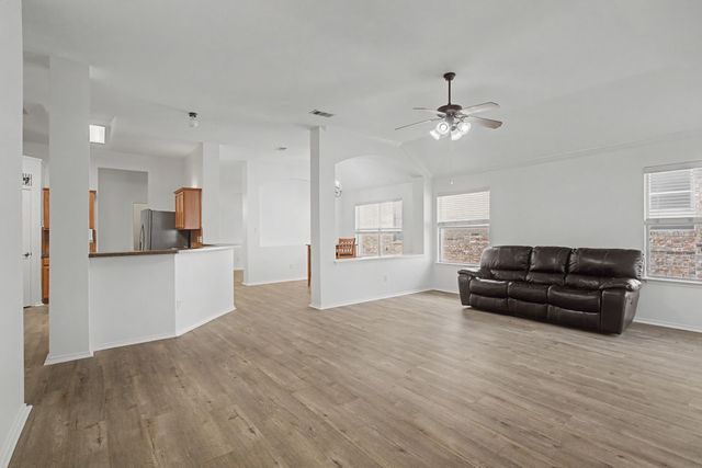 9912 Lamberton Terrace, Fort Worth, TX 76244