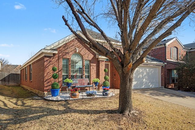 9912 Lamberton Terrace, Fort Worth, TX 76244