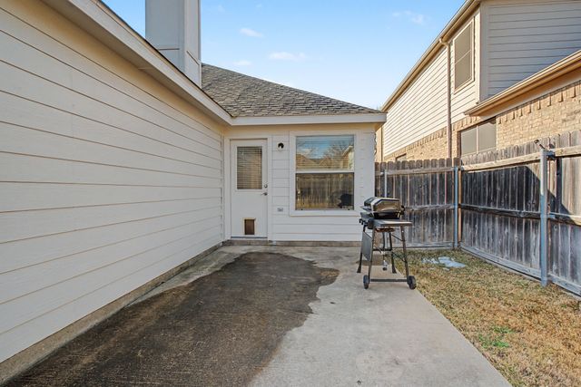 9912 Lamberton Terrace, Fort Worth, TX 76244