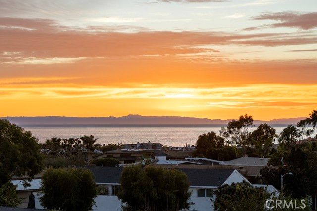 511 Seaward, Corona Del Mar (newport Beach), CA 92625