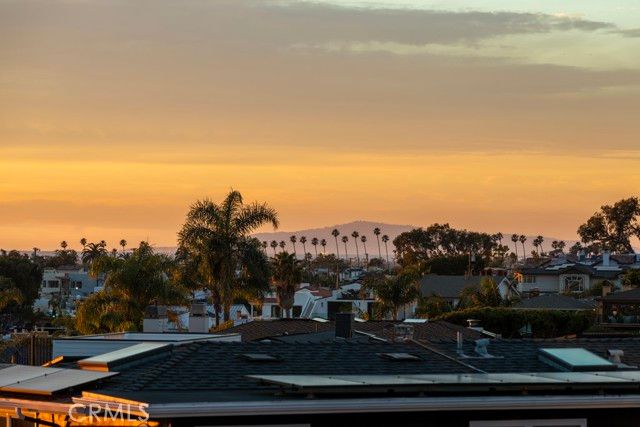 511 Seaward, Corona Del Mar (newport Beach), CA 92625