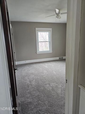 3220 Brown Road, Oregon, OH 43616