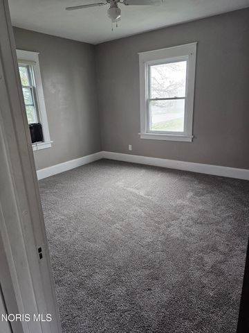 3220 Brown Road, Oregon, OH 43616
