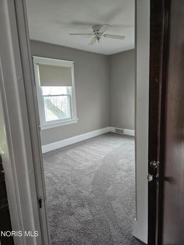 3220 Brown Road, Oregon, OH 43616