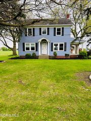 3220 Brown Road, Oregon, OH 43616