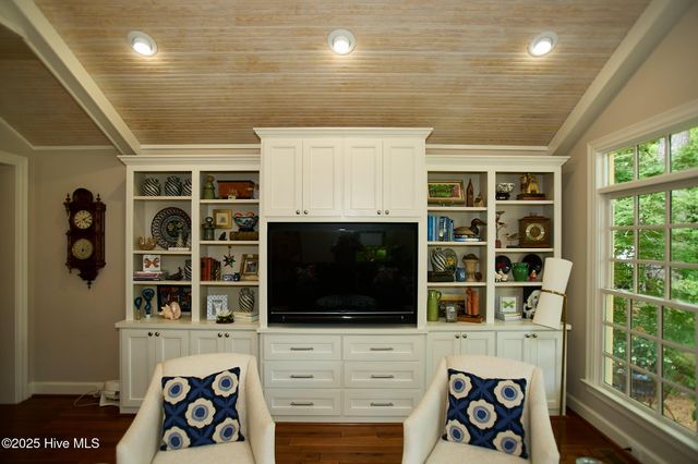 2302 Sulgrave Drive, Wilson, NC 27896